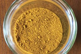 Berberine extract powder used for weight loss.