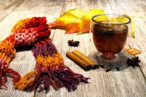 All the ingredients you need to be able to make a cup of cinnamon tea to drink for weight loss.